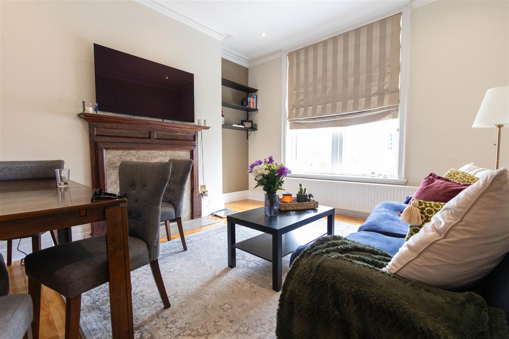 3 bed property in Fitzjames Avenue, West Kensington